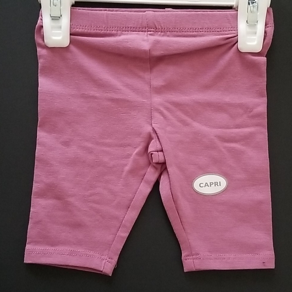 NEW!!! Super Cute Girls 2 Piece Set!!! - Picture 5 of 5